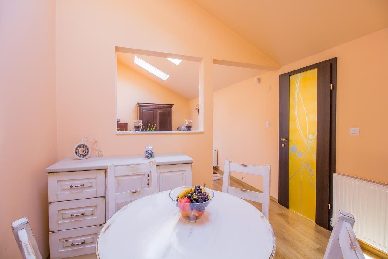 Postavarului Residence Braşov Exteriör bild